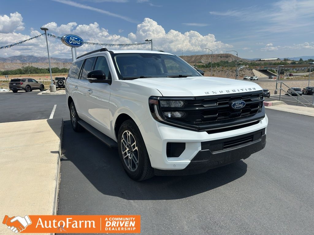 2025 Ford Expedition Max Active