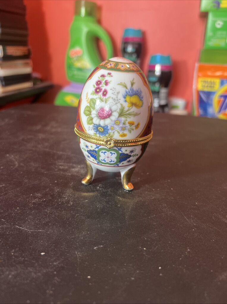 Vintage Ceramic Egg Hinged Trinket Box