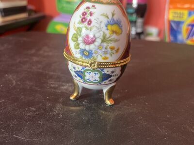 Vintage Ceramic Egg Hinged Trinket Box
