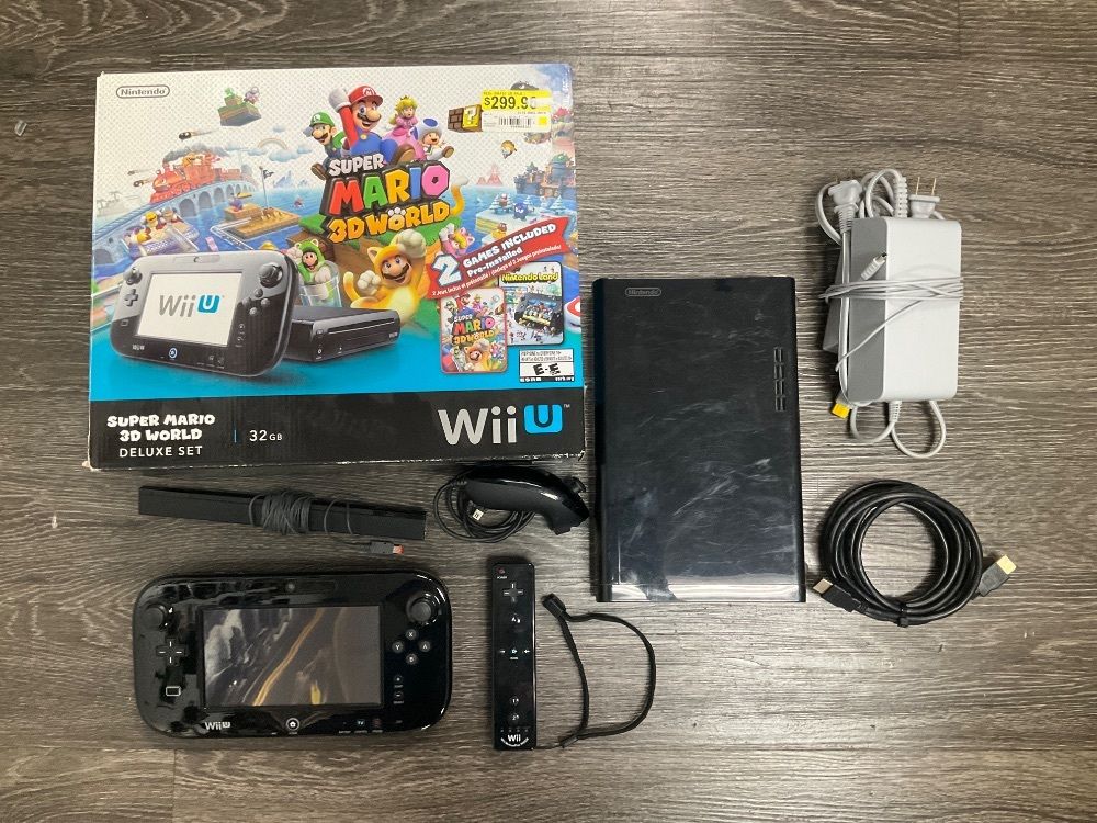 NINTENDO WII U DELUXE SET 32GB W/ CONTROLLER, NUN CHUCKS & BOX