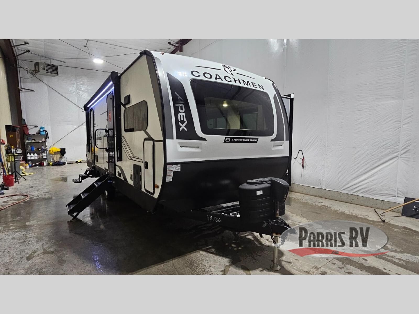 New 2025 Coachmen RV Apex Ultra-Lite 243FKS