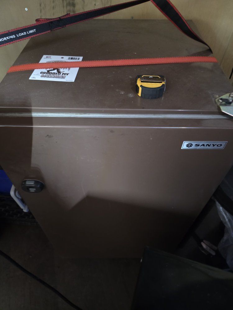 Sanyo Compact Refrigerator - Brown - Perfect for Small Spaces - Working Condition