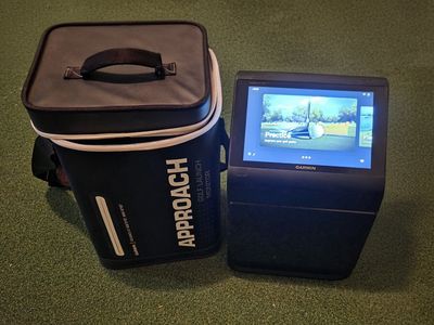 Garmin Approach R50 Golf Launch Monitor/Simulator with Carrying Case