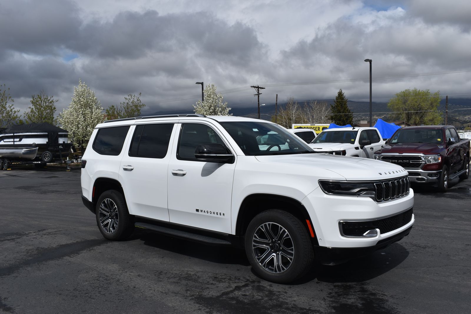 2025 Jeep Wagoneer Base