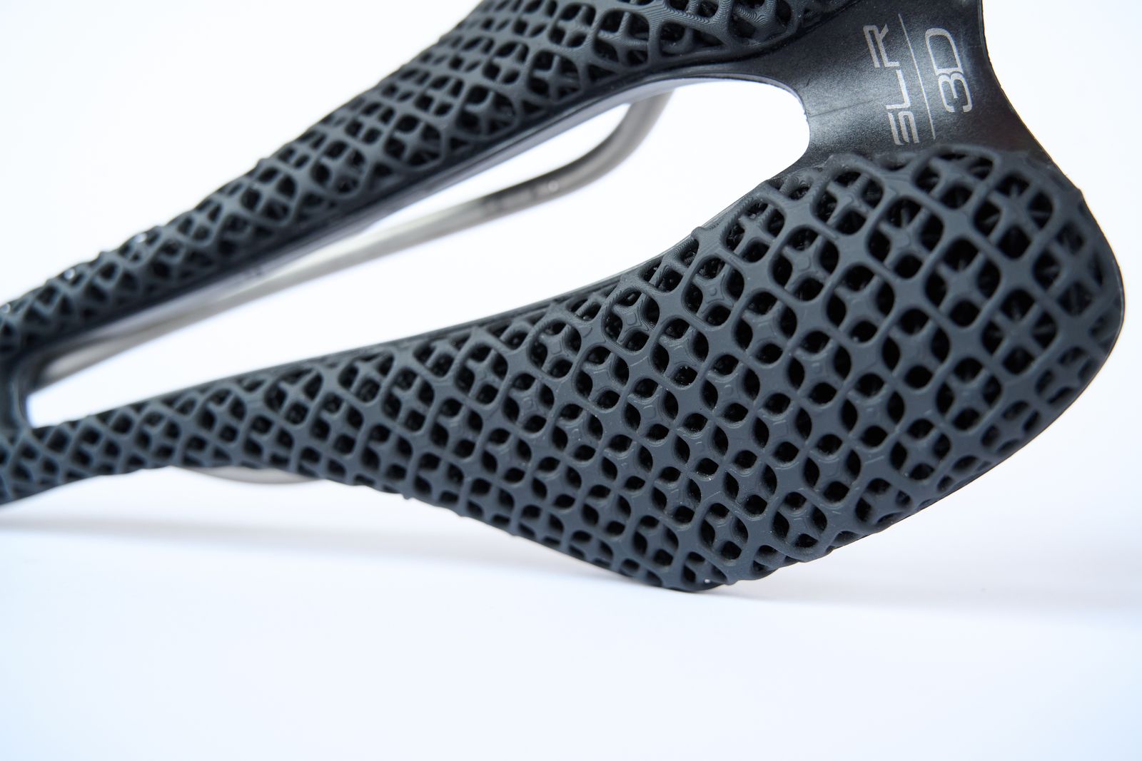 Selle Italia SLR Boost 3D Superflow Ti 316 Saddle