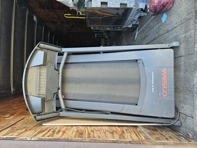 WESLO CADENCE TREADMILL