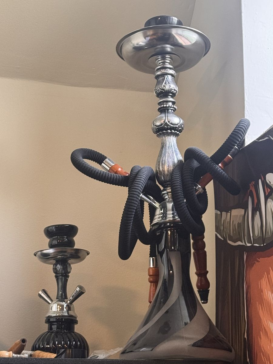 Hookahs MUST BE 21+ WITH ID