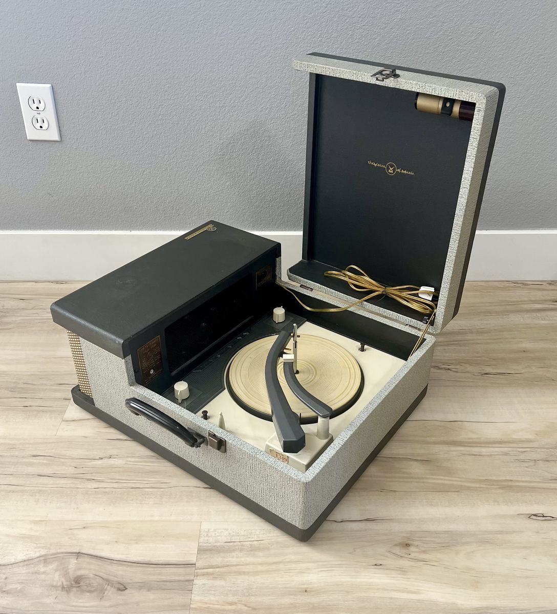 Voice of Music 556A 1950s Record Player