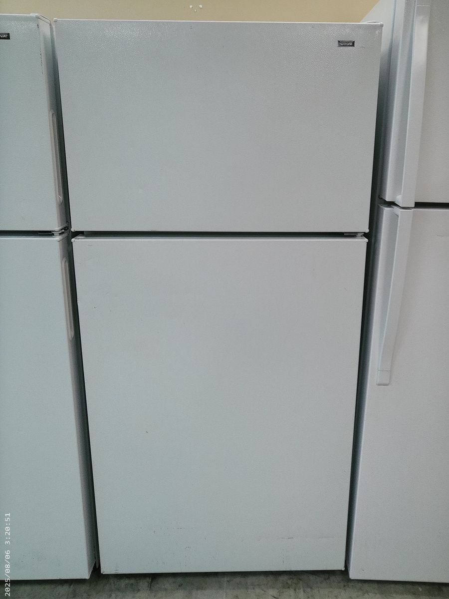 15 cf Refrigerator~28 Inch Wide~90 Day Guarantee