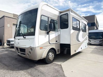 2006 Fleetwood Southwind 32VS with 2 Slides
