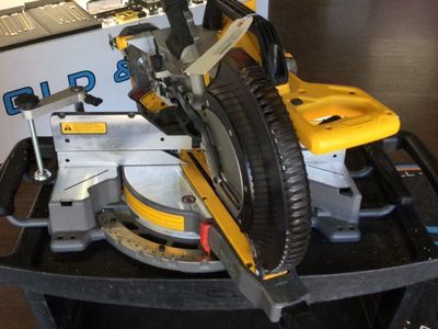 Dewalt 60V Miter Saw. #E75012884