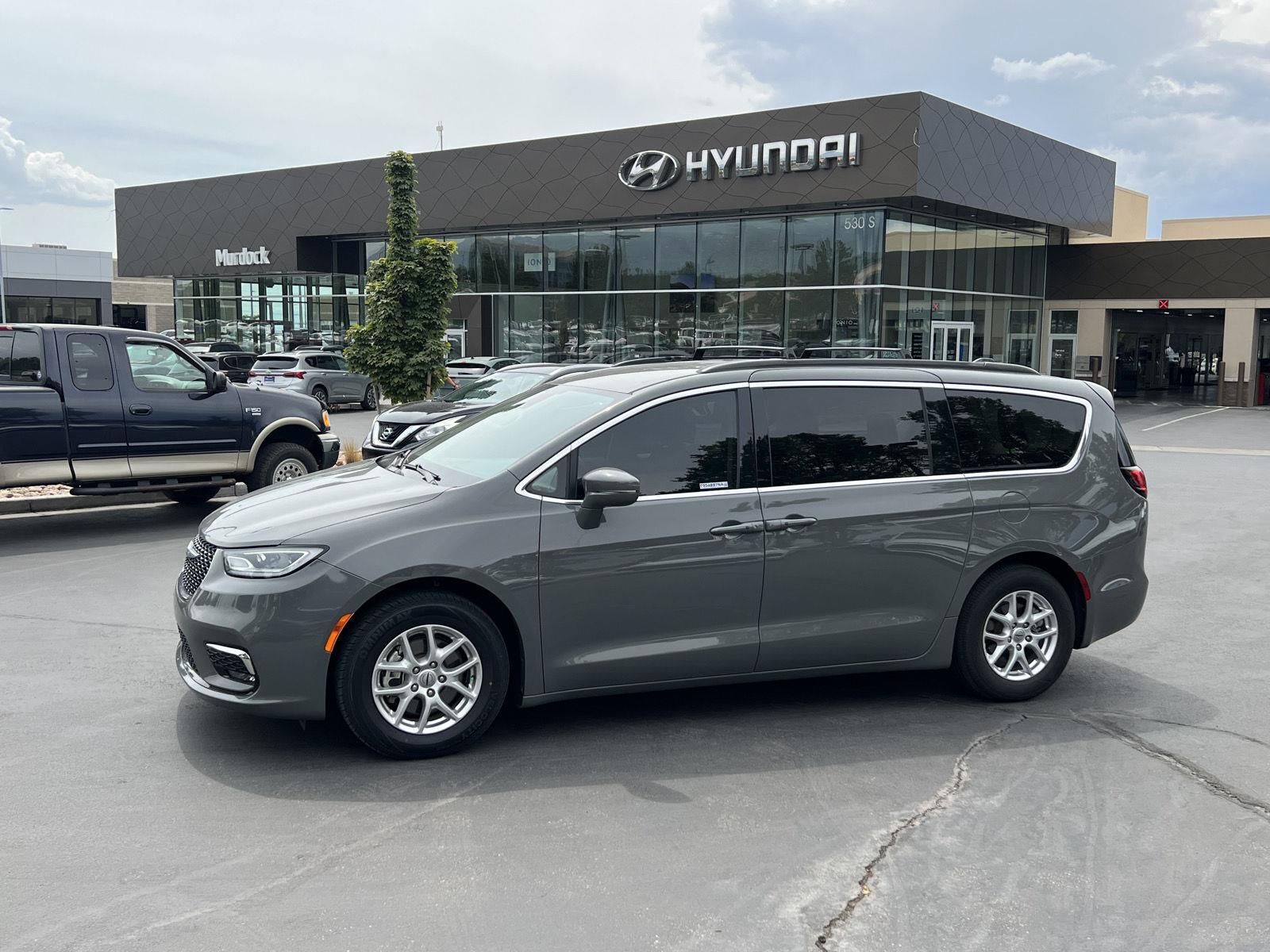 2022 Chrysler Pacifica Touring L