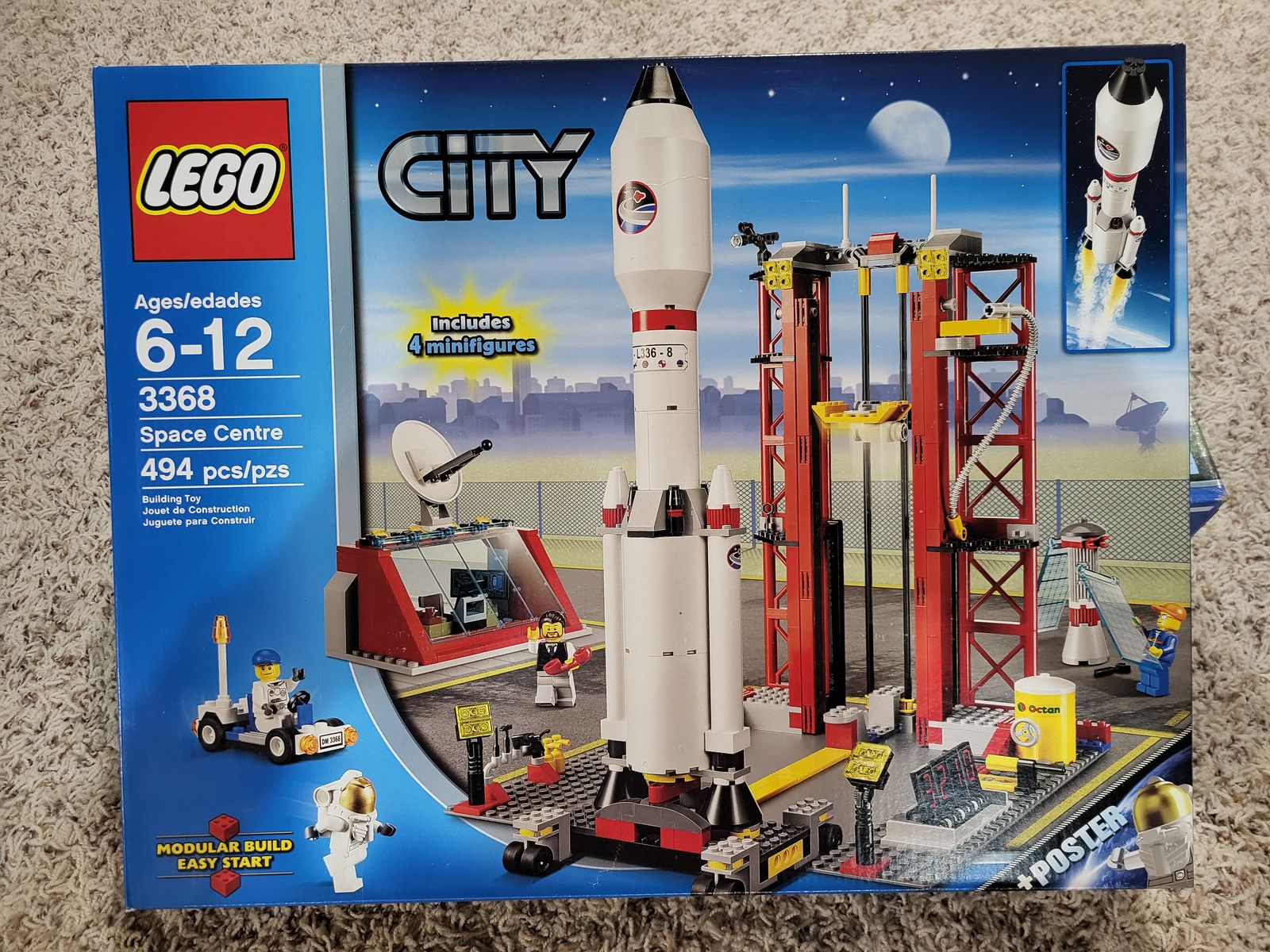 LEGO CITY SPACE CENTER   2011 ISSUE