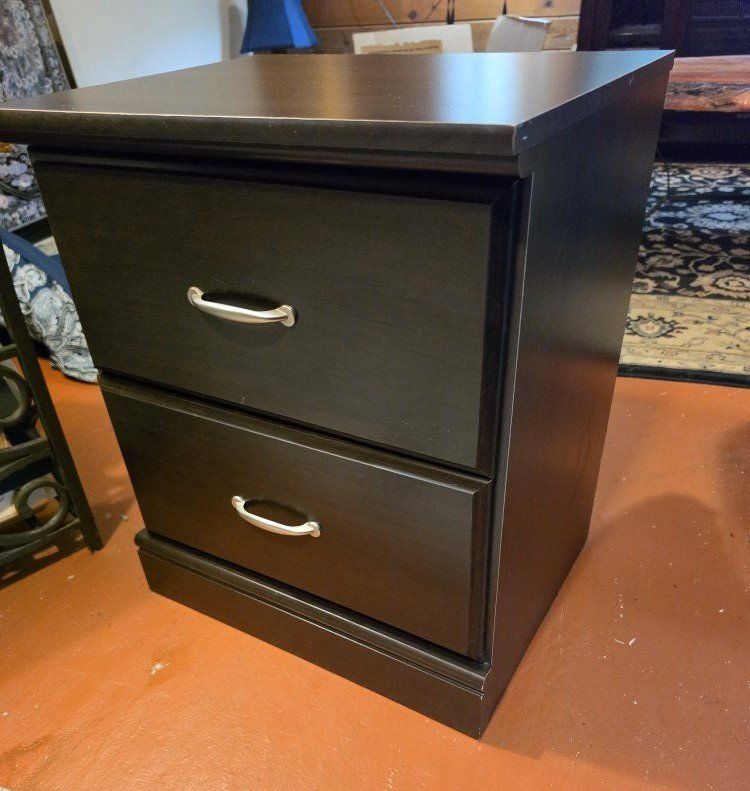 Pair of end tables