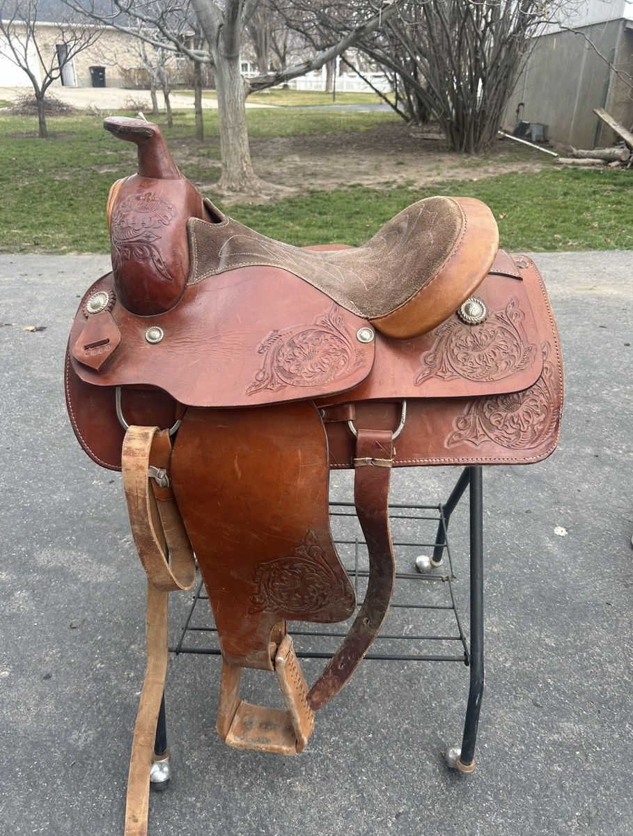 Western Leather Horse Saddle 16 inch Seat