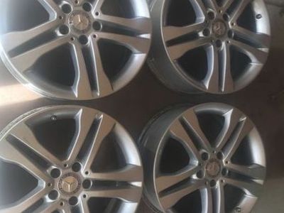 Set of 4 Mercedes-Benz Silver Alloy Wheels (Wheels only). 18 inch wheels