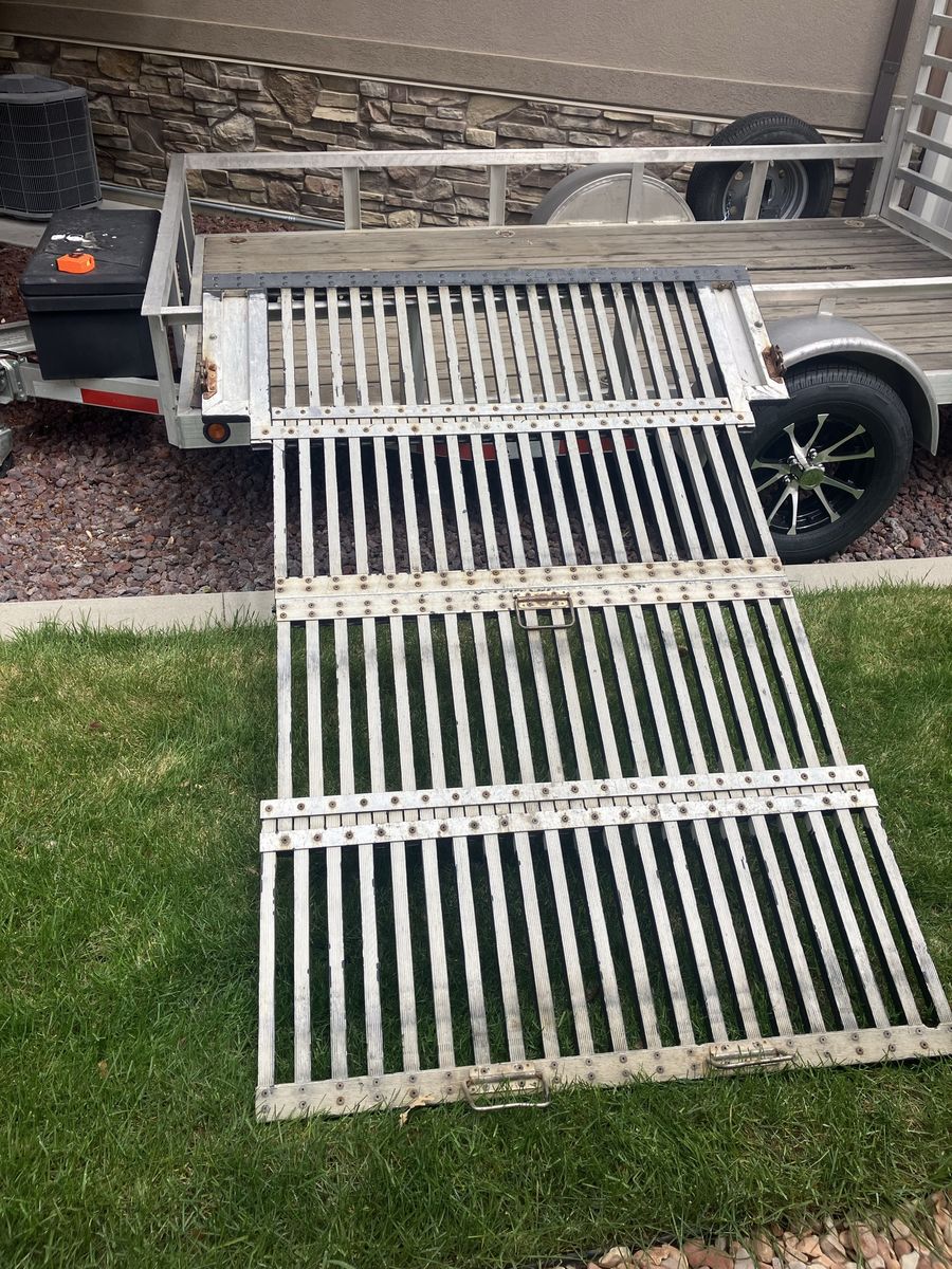 Truck/Trailer Extendable Bifold Ramp Gate