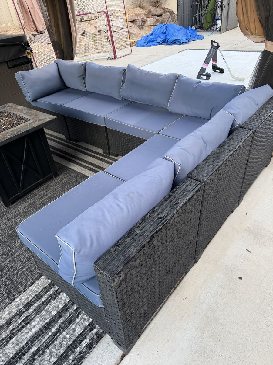 Outdoor Sectional Couch With Cushions