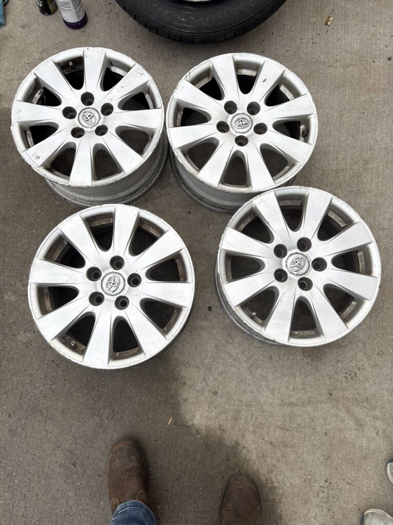 Toyota Camry Wheels