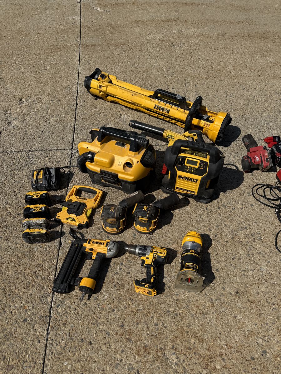 Dewalt power tools_Bundle