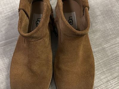 Uggs Josefene Cuff Boots