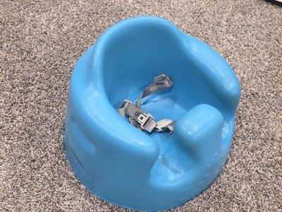 Bumbo Floor Baby Seat Blue with Safety Straps