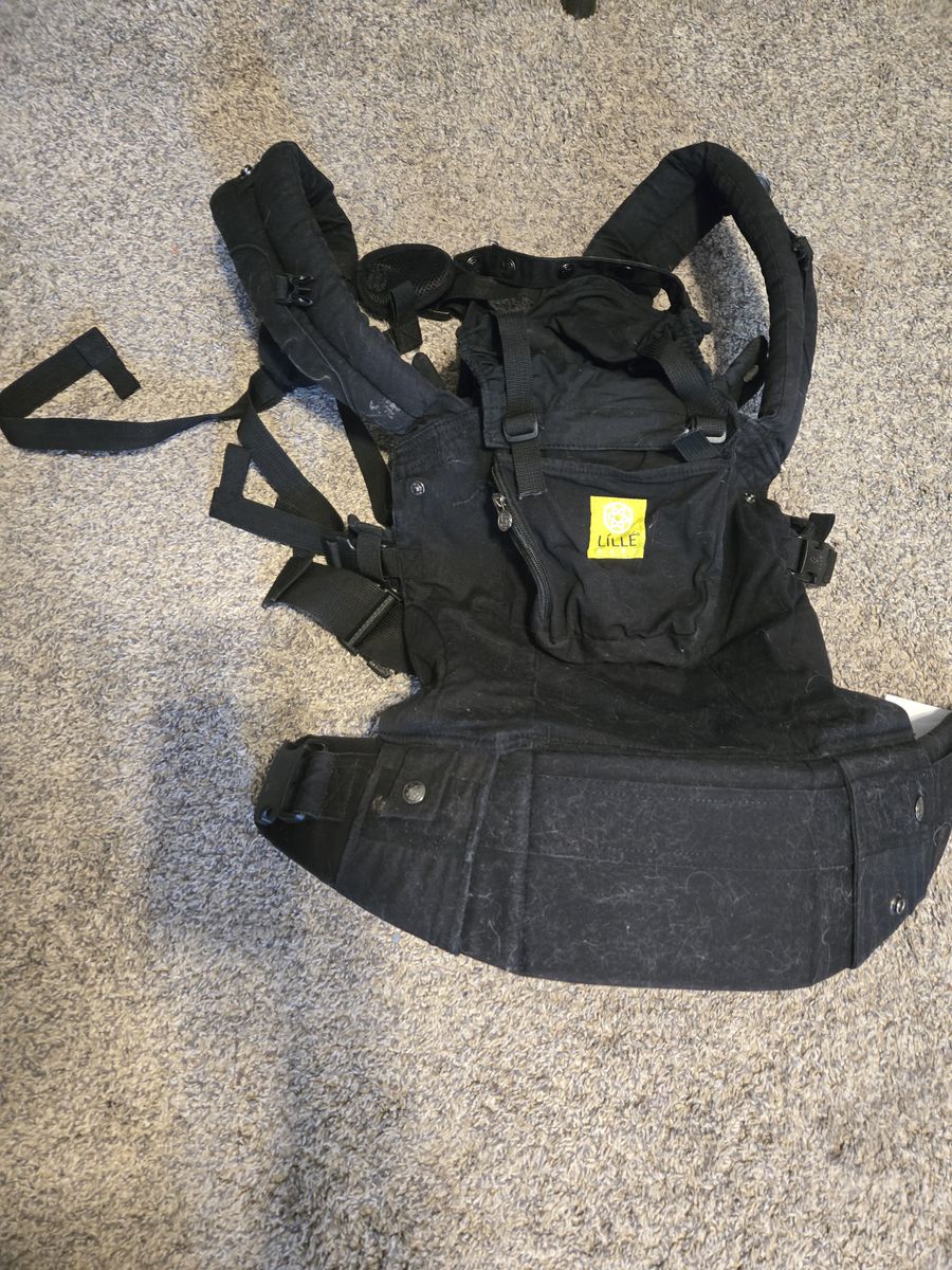 Lille baby carrier