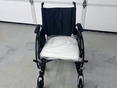 Medline manual wheelchair