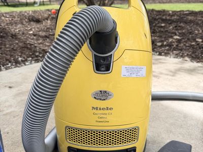 Miele Complete C3 Calima Vacuum - 2020