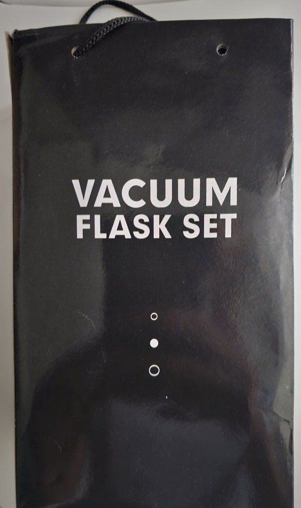 Hot&Cold Vacuum Flask Set with 2 Mugs - Black