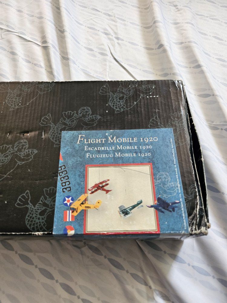 Authentic Flight Mobile 1920 Escadrille Mobiles (4) Biplane Airplanes Model