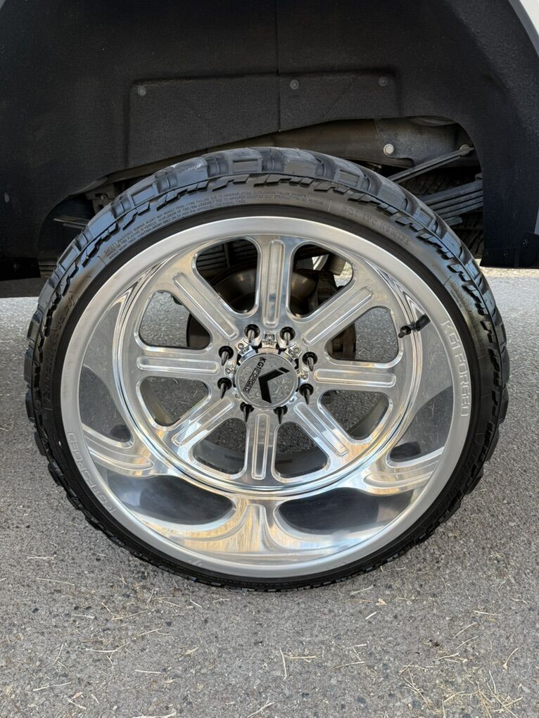 24x14 KG1 33x13.50r25 AMP Tires