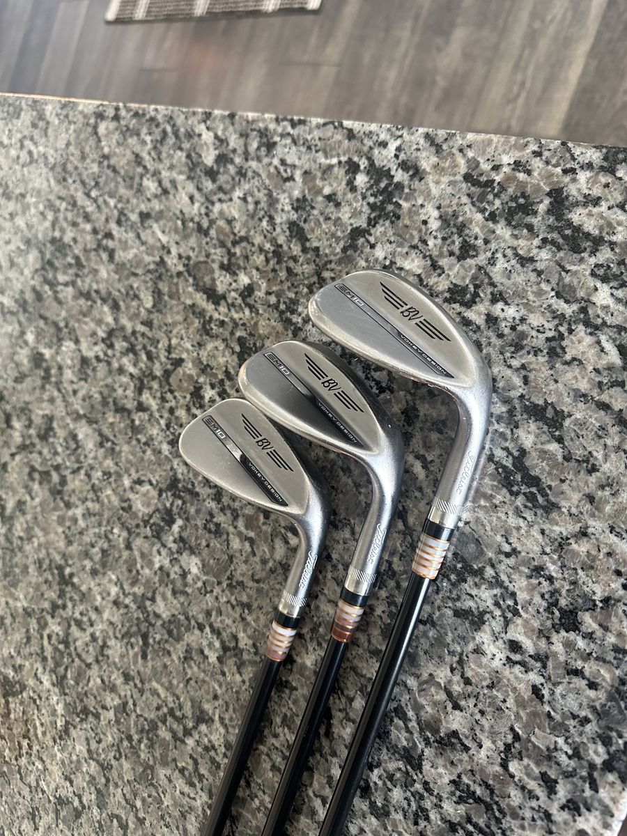 Titleist Vokey SM10 nickel Wedge set (3)