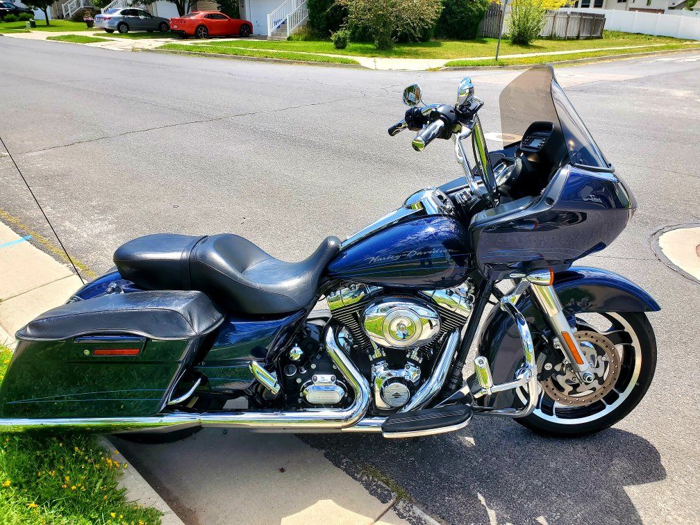 Harley-Davidson Road Glide Custom FLTRX 2013 Dark Blue Touring Motorcycle