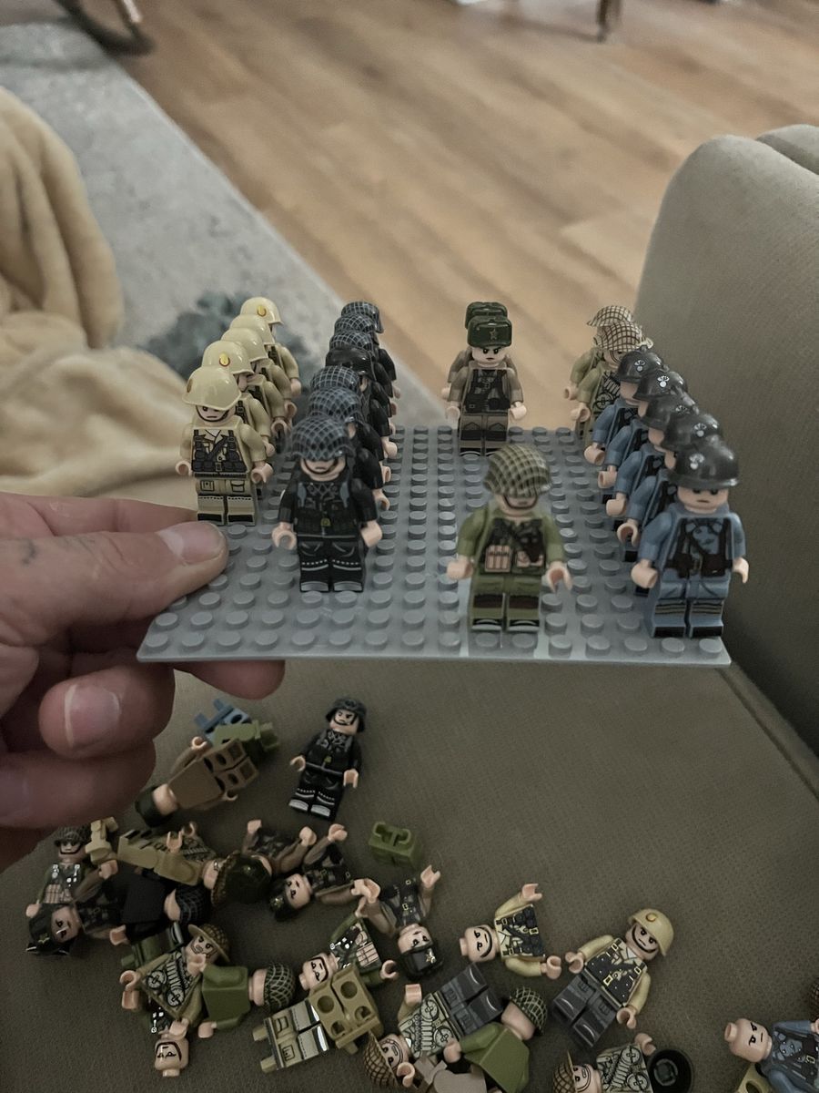 Lego mini figs
