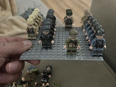 Lego mini figs