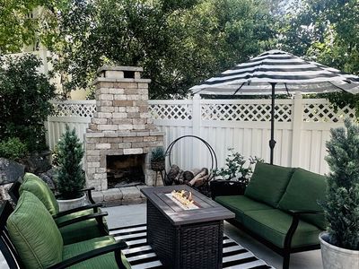 Patio Conversation Set with Sunbrella Cushions – Loveseat, 2 Chairs, Rug & 9’ Umbrella