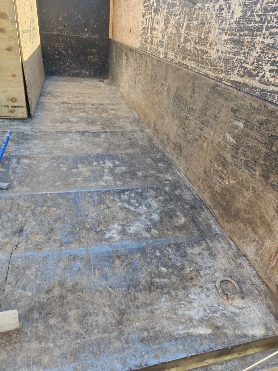 Main image 3