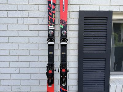 Rossignol Hero Athlete SL Race Skis – 150 cm w/ Look Bindings – Excellent Condition