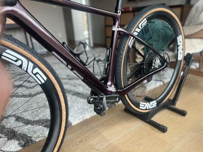 2025 ENVE MOG RED XPLR 49cm