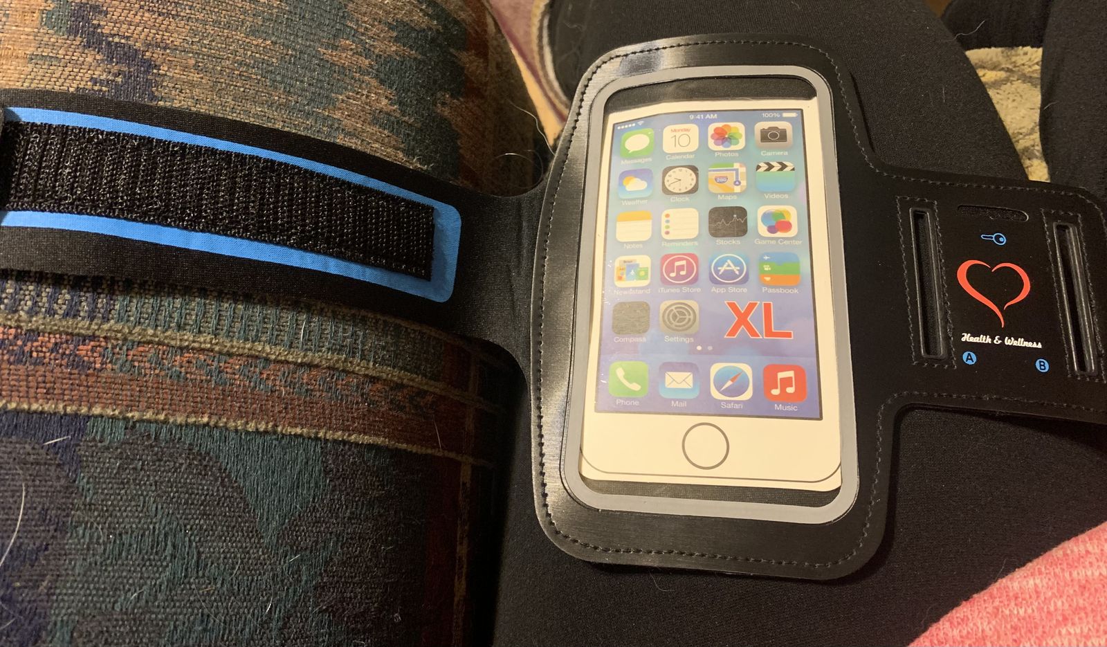 Cell Phone arm holder for exercise, Running, Walki