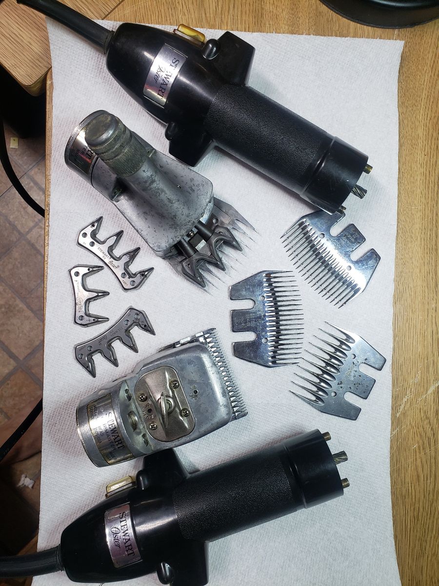 Oster Clipmaster / Showmaster Clippers and Shearmaster Shearing Machine