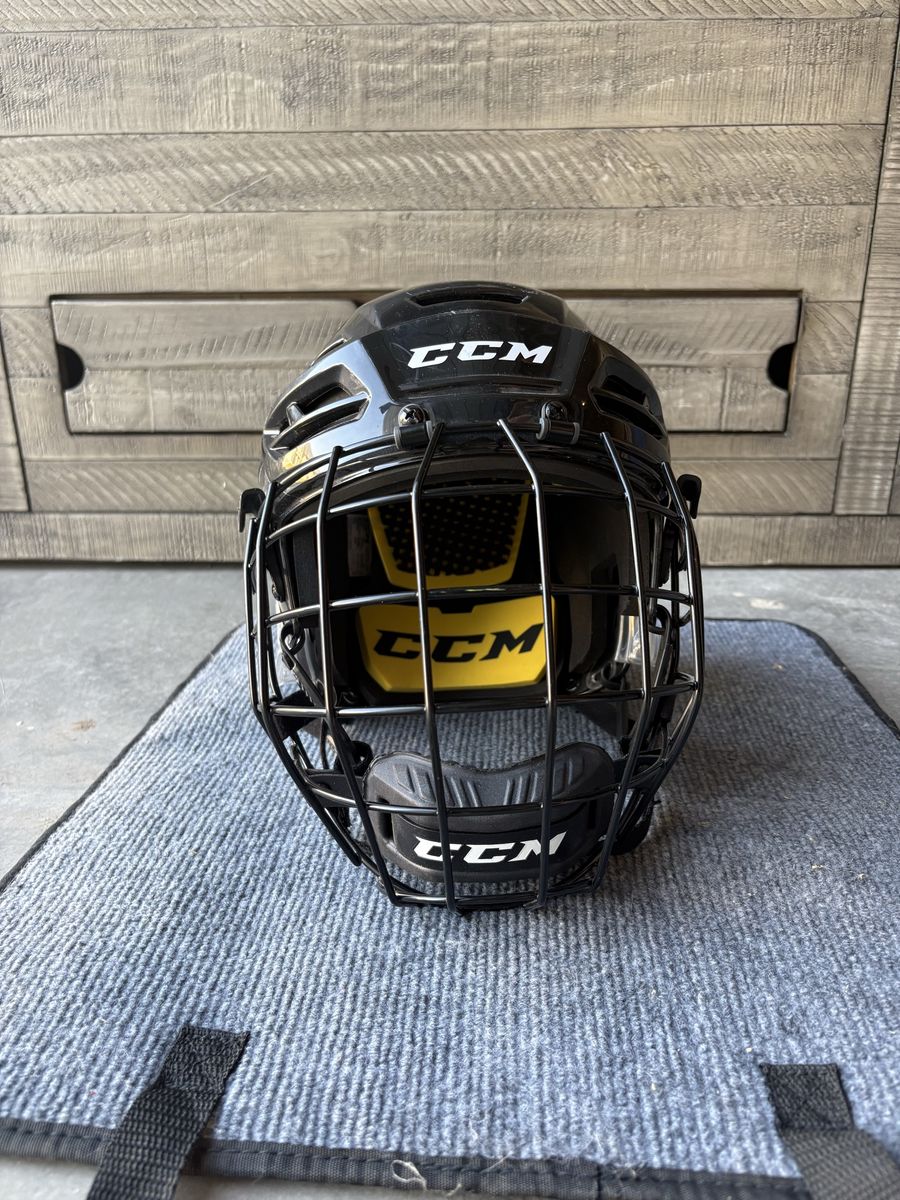 CCM Tacks 210 Ice Hockey Helmet with Face Cage - Black, Size Medium