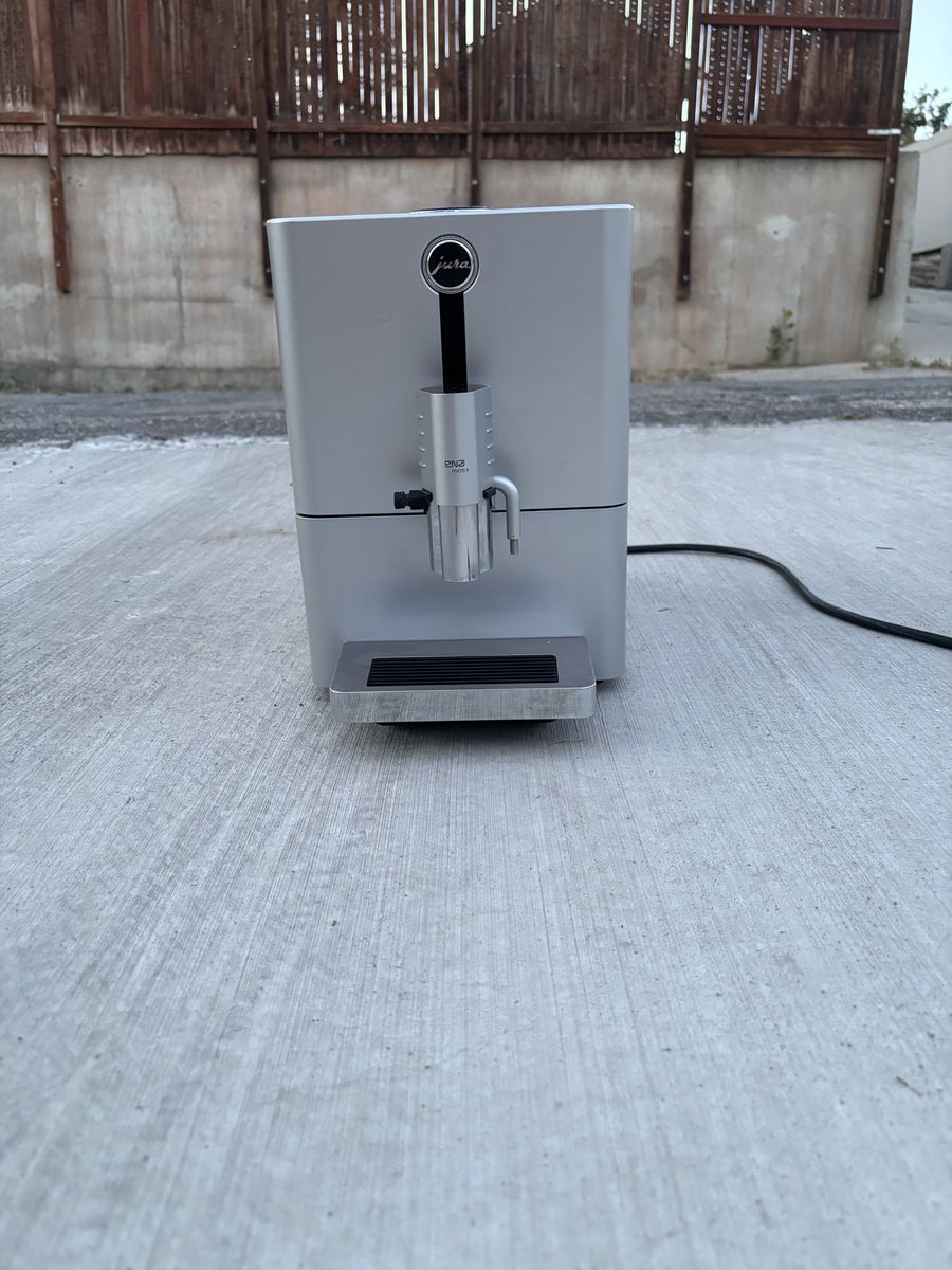 Jura ENA Micro 9 Automatic Coffee Machine - Silver Espresso & Cappuccino Maker