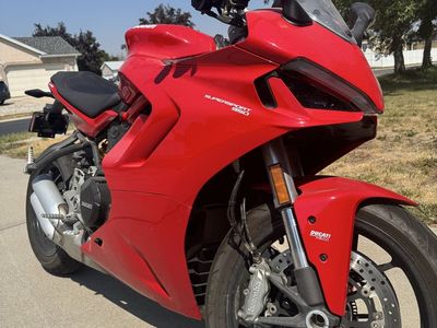 Ducati 950 super sports