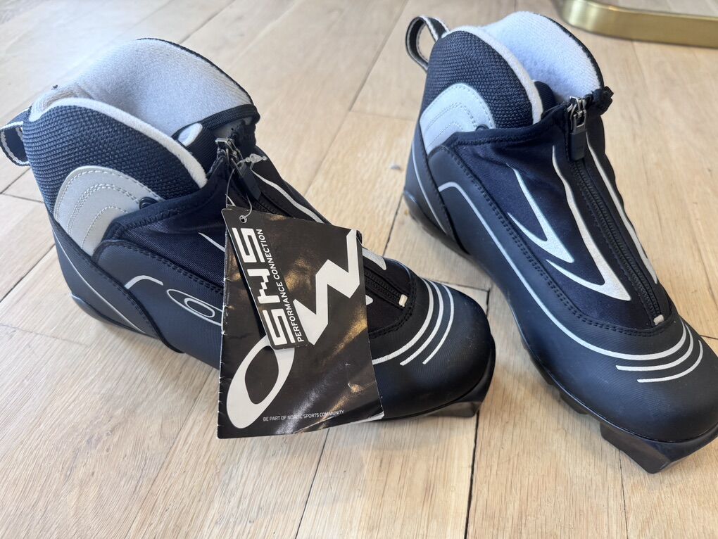 OW SNS Profil Cross Country Ski Boots Size 6