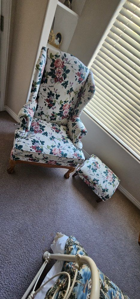Lounging chair