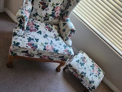 Lounging chair