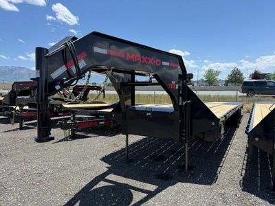 2027 MAXX-D 40'x102" TDX Gooseneck