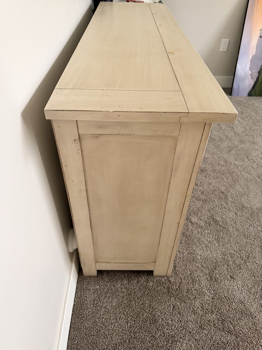 Main image 4